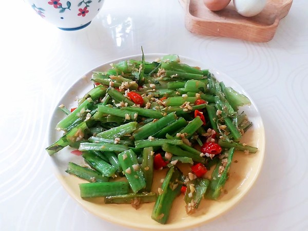 爽脆萵筍莖的做法-咸鮮味炒菜譜-易網(wǎng)健康養(yǎng)生網(wǎng) 爽脆萵筍莖的做法-咸鮮味炒菜譜