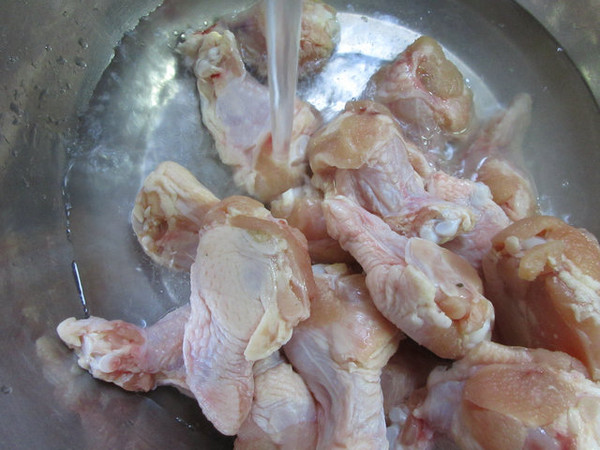 蒸醬小雞腿的做法-醬香味蒸菜譜-易網健康養生網 蒸醬小雞腿的做法-醬香味蒸菜譜