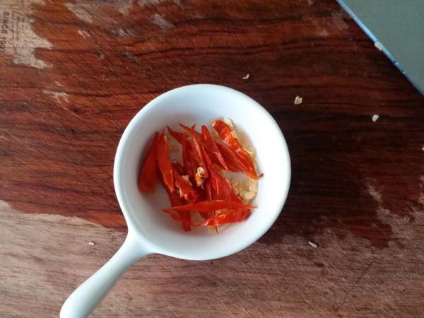 酸脆藕心菜的做法-酸辣味炒菜譜-易網健康養生網 酸脆藕心菜的做法-酸辣味炒菜譜