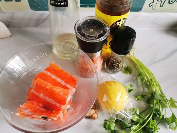 炸三文魚排的做法-咸鮮味炸菜譜-易網(wǎng)<a href=http://www.xllyou.com/ target=_blank class=infotextkey>健康養(yǎng)生</a>網(wǎng) 炸三文魚排的做法-咸鮮味炸菜譜