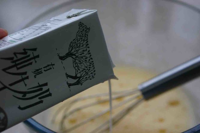 雙味牛奶蛋糕的做法-甜味烘焙菜譜