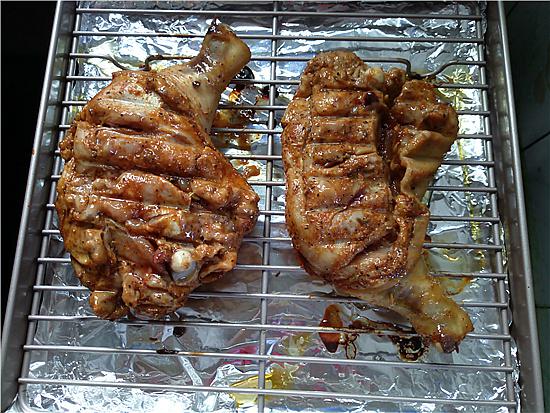 烤箱烤雞全腿的做法-香辣味烤菜譜-易網健康養生網 烤箱烤雞全腿的做法-香辣味烤菜譜