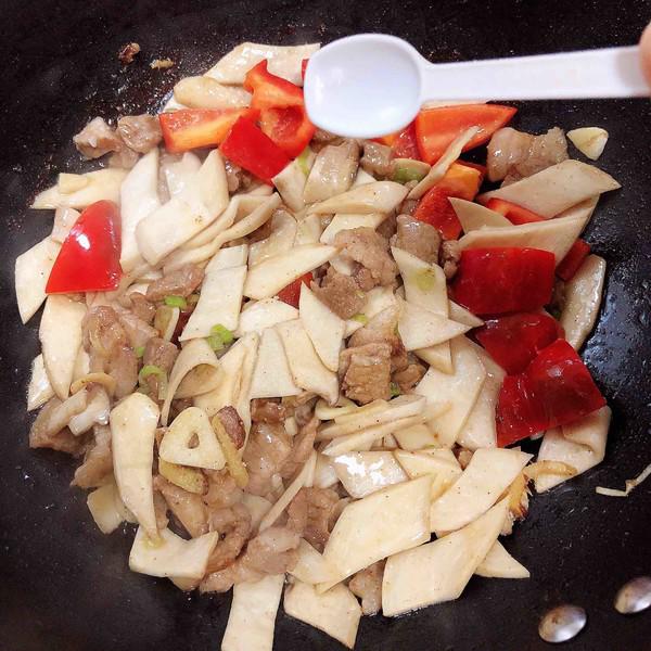 五花肉杏鮑菇（10分鐘快手菜）的做法-咸鮮味炒菜譜