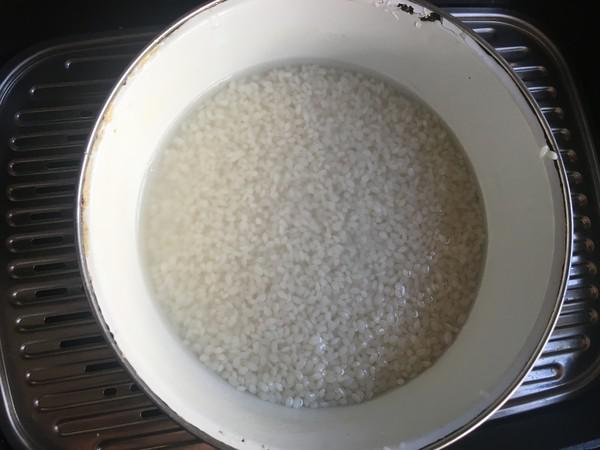 糯米飯豆皮的做法-家常味煎菜譜-易網(wǎng)<a href=http://www.xllyou.com/ target=_blank class=infotextkey>健康養(yǎng)生</a>網(wǎng) 糯米飯豆皮的做法-家常味煎菜譜