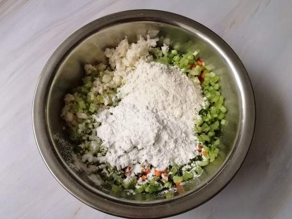 胡蘿卜蔬菜蒸丸子的做法-家常味蒸菜譜-易網健康養生網 胡蘿卜蔬菜蒸丸子的做法-家常味蒸菜譜