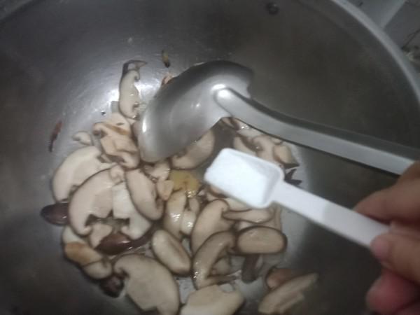 香菇燉豆腐的做法-家常味燉菜譜-易網健康養生網 香菇燉豆腐的做法-家常味燉菜譜