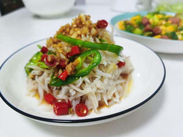 涼拌藕絲的做法-香辣味拌菜譜-易網健康養生網 涼拌藕絲的做法-香辣味拌菜譜