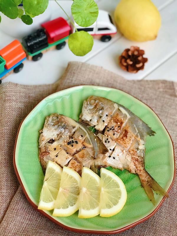 檸檬香煎平魚的做法-咸鮮味煎菜譜