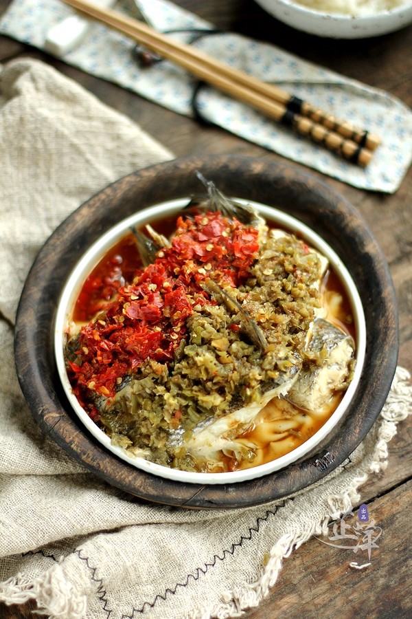 雙椒蒸鱸魚的做法-酸辣味蒸菜譜