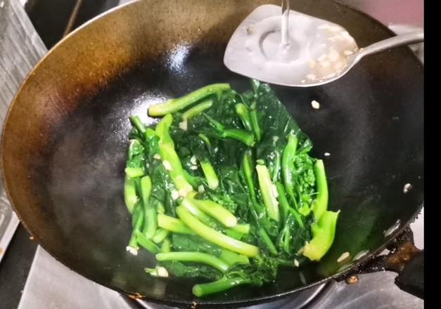 蒜蓉炒芥蘭的做法-家常味炒菜譜-易網(wǎng)健康養(yǎng)生網(wǎng) 蒜蓉炒芥蘭的做法-家常味炒菜譜