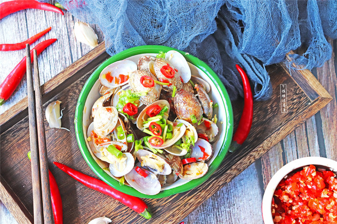 酒蒸花蛤的做法-咸鮮味蒸菜譜-易網(wǎng)健康養(yǎng)生網(wǎng) 酒蒸花蛤的做法-咸鮮味蒸菜譜