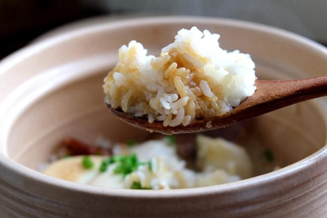 芋頭臘腸煲仔飯+白灼菜心的做法-家常味煲菜譜-易網健康養生網 芋頭臘腸煲仔飯+白灼菜心的做法-家常味煲菜譜