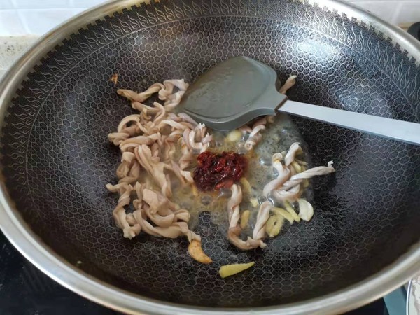 三椒紅油肚片的做法-香辣味炒菜譜