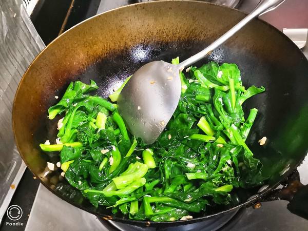 蒜蓉炒芥蘭的做法-家常味炒菜譜-易網(wǎng)健康養(yǎng)生網(wǎng) 蒜蓉炒芥蘭的做法-家常味炒菜譜