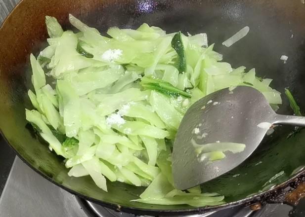 萵筍炒肉的做法-家常味炒菜譜-易網(wǎng)健康養(yǎng)生網(wǎng) 萵筍炒肉的做法-家常味炒菜譜