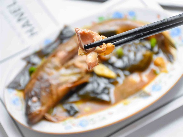 海帶燉魚的做法-咸鮮味燉菜譜-易網健康養生網 海帶燉魚的做法-咸鮮味燉菜譜