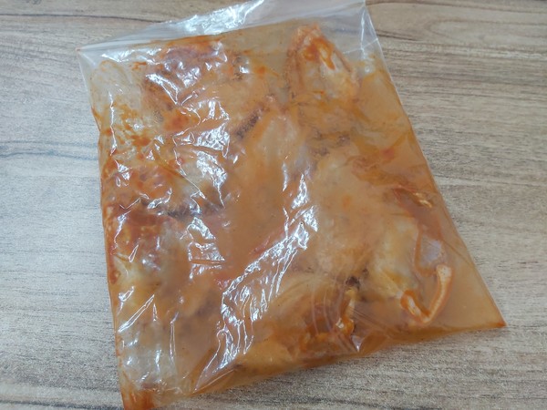 錫紙烤翅的做法-家常味烤菜譜-易網<a href=http://www.xllyou.com/ target=_blank class=infotextkey>健康養生</a>網 錫紙烤翅的做法-家常味烤菜譜