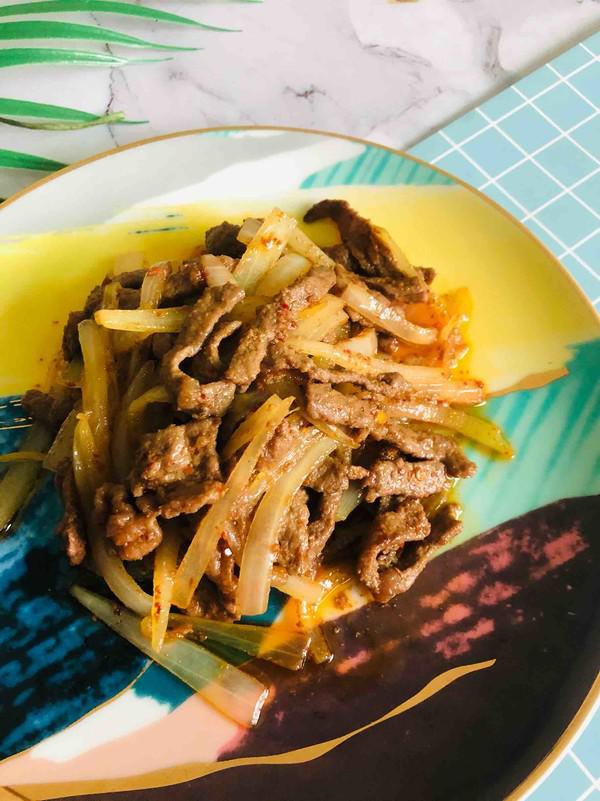 洋蔥牛肉絲的做法-香辣味炒菜譜-易網(wǎng)健康養(yǎng)生網(wǎng) 洋蔥牛肉絲的做法-香辣味炒菜譜