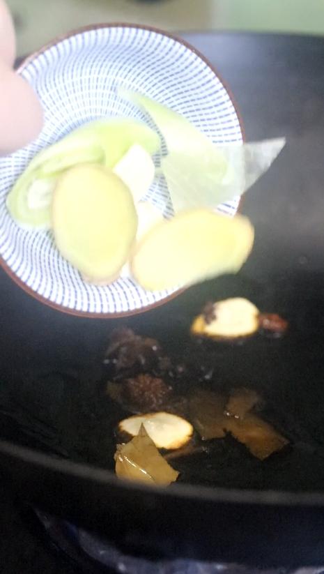 干燒排骨的做法-家常味燉菜譜