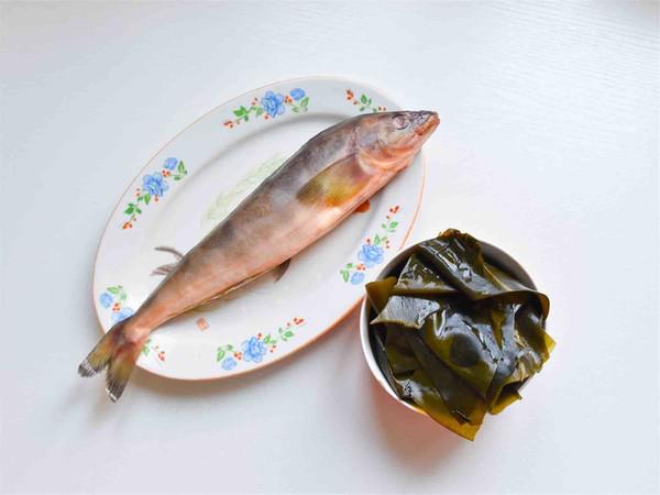 海帶燉魚的做法-咸鮮味燉菜譜-易網<a href=http://www.xllyou.com/ target=_blank class=infotextkey>健康養生</a>網 海帶燉魚的做法-咸鮮味燉菜譜