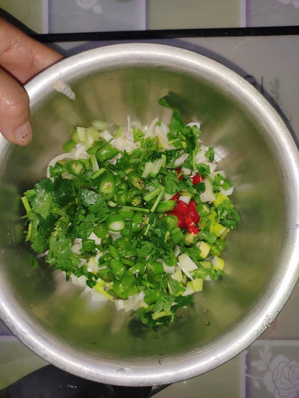 雞腿拌的做法-酸辣味拌菜譜-易網(wǎng)健康養(yǎng)生網(wǎng) 雞腿拌的做法-酸辣味拌菜譜