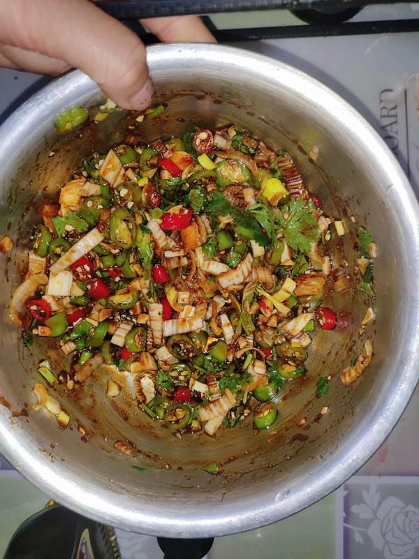 雞腿拌的做法-酸辣味拌菜譜-易網(wǎng)健康養(yǎng)生網(wǎng) 雞腿拌的做法-酸辣味拌菜譜