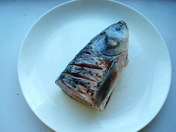 豆腐燉魚頭的做法-家常味燉菜譜