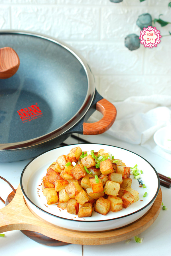 孜然土豆粒的做法-家常味炒菜譜-易網健康養生網 孜然土豆粒的做法-家常味炒菜譜