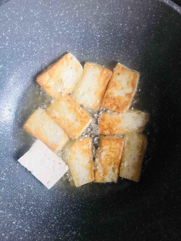 紅燒帶魚豆腐的做法-醬香味煎菜譜-易網健康養生網 紅燒帶魚豆腐的做法-醬香味煎菜譜