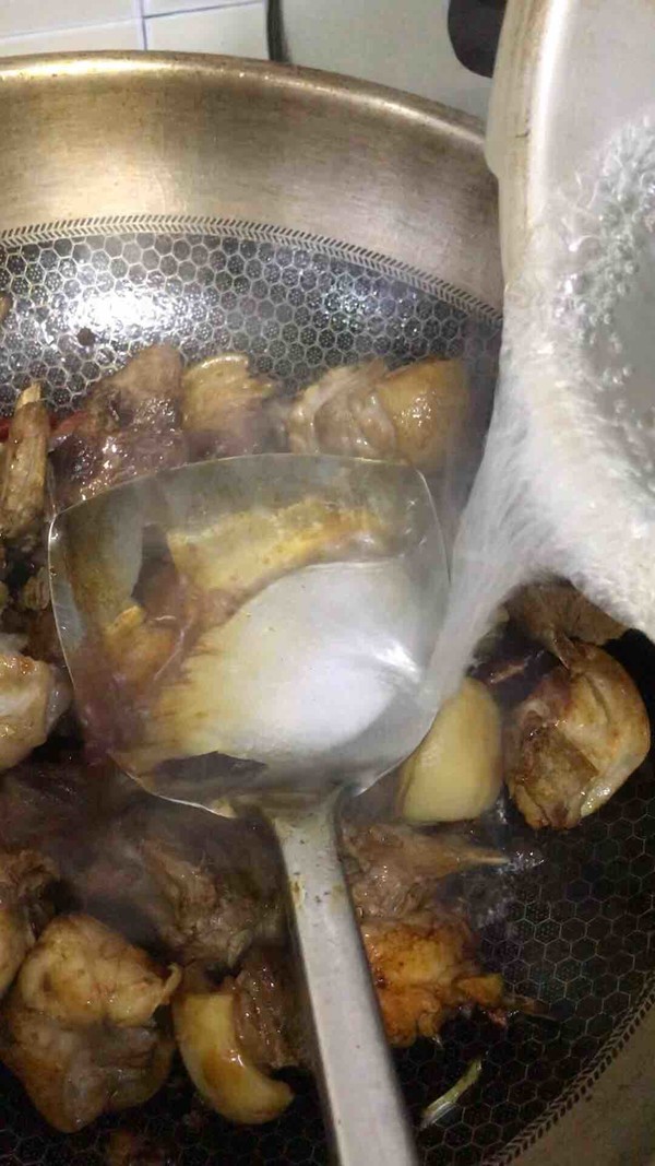 紅燒羊肉的做法-家常味燉菜譜-易網健康養生網 紅燒羊肉的做法-家常味燉菜譜