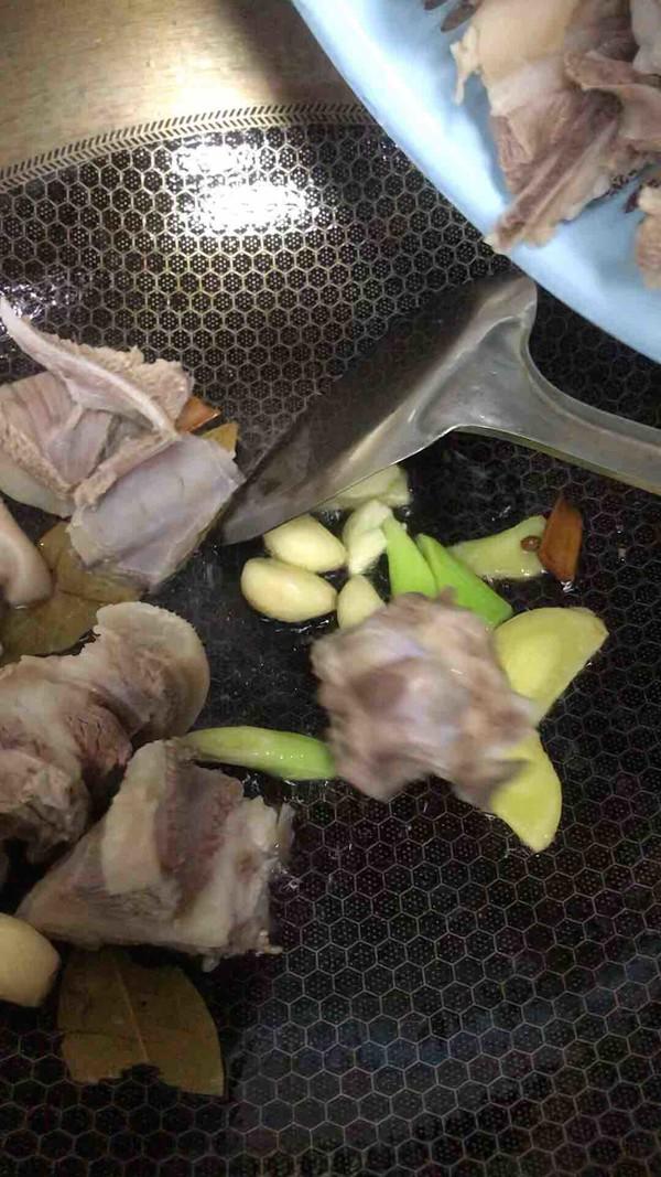 紅燒羊肉的做法-家常味燉菜譜-易網健康養生網 紅燒羊肉的做法-家常味燉菜譜