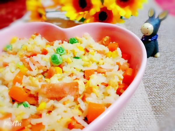 培根蛋炒飯的做法-家常味炒菜譜