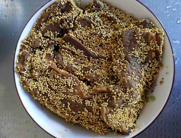 香糯小米扣肉的做法-家常味蒸菜譜-易網健康養生網 香糯小米扣肉的做法-家常味蒸菜譜