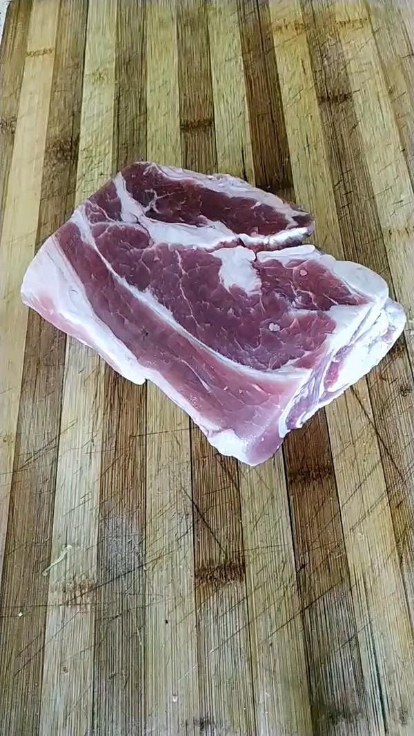 牛氣沖天紅燒牛肉的做法-家常味燉菜譜-易網<a href=http://www.xllyou.com/ target=_blank class=infotextkey>健康養生</a>網 牛氣沖天紅燒牛肉的做法-家常味燉菜譜