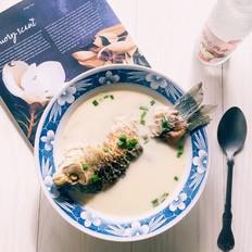 鯽魚湯的做法-家常味燉菜譜