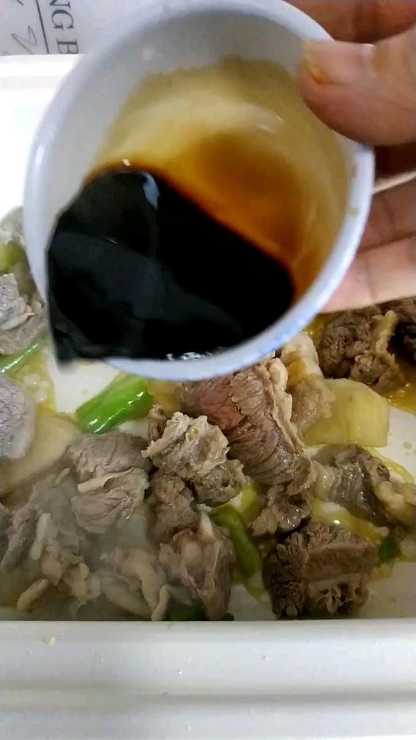 牛氣沖天紅燒牛肉的做法-家常味燉菜譜-易網健康養生網 牛氣沖天紅燒牛肉的做法-家常味燉菜譜