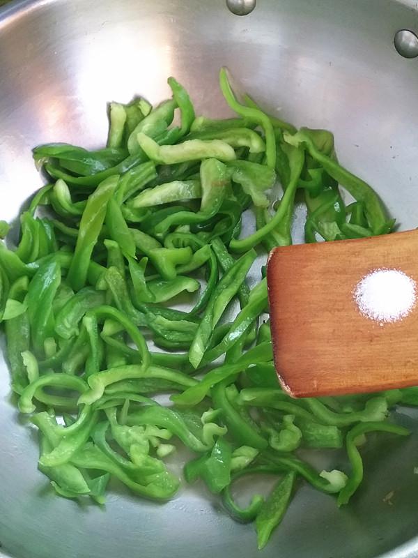 蛋香辣椒的做法-咸鮮味炒菜譜-易網健康養生網 蛋香辣椒的做法-咸鮮味炒菜譜