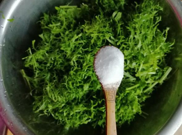 銀絲梗菜炒冬筍的做法-咸鮮味炒菜譜-易網(wǎng)健康養(yǎng)生網(wǎng) 銀絲梗菜炒冬筍的做法-咸鮮味炒菜譜