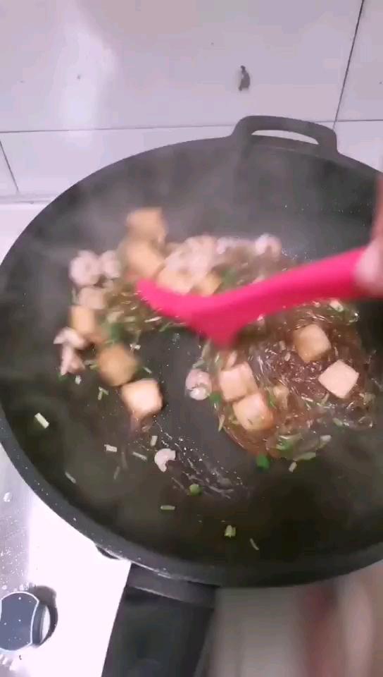 蝦仁粉絲煲的做法-家常味煮菜譜