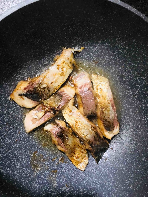 萬家香之紅燒草魚的做法-醬香味燒菜譜-易網健康養生網 萬家香之紅燒草魚的做法-醬香味燒菜譜