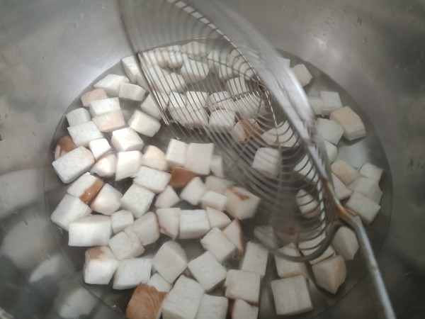 彩蔬雞丁的做法-家常味炒菜譜-易網健康養生網 彩蔬雞丁的做法-家常味炒菜譜