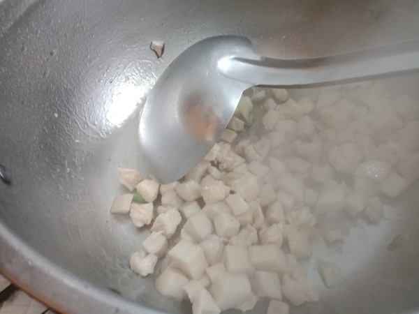 彩蔬雞丁的做法-家常味炒菜譜-易網健康養生網 彩蔬雞丁的做法-家常味炒菜譜