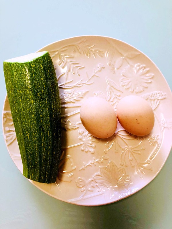 西葫蘆餅的做法-家常味煎菜譜