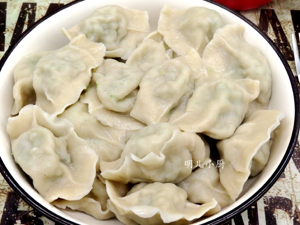 羊肉芹菜餃子的做法-家常味煮菜譜-易網健康養生網 羊肉芹菜餃子的做法-家常味煮菜譜