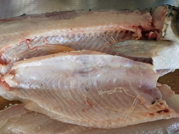 手打魚丸的做法-咸鮮味汆菜譜-易網<a href=http://www.xllyou.com/ target=_blank class=infotextkey>健康養生</a>網 手打魚丸的做法-咸鮮味汆菜譜