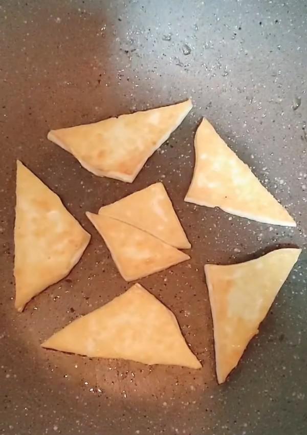 抱蛋豆腐的做法-咸鮮味煎菜譜-易網健康養生網 抱蛋豆腐的做法-咸鮮味煎菜譜