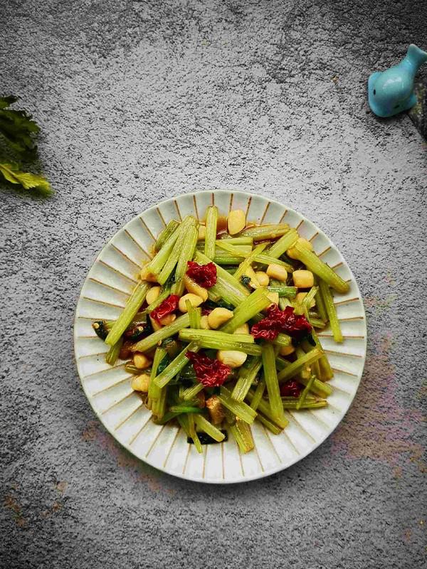 芹菜貝丁的做法-咸鮮味炒菜譜