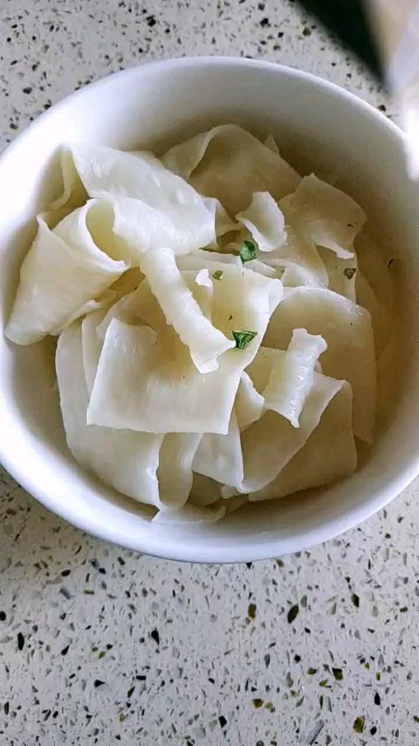 香辣紅油面皮的做法-香辣味煮菜譜-易網健康養生網 香辣紅油面皮的做法-香辣味煮菜譜