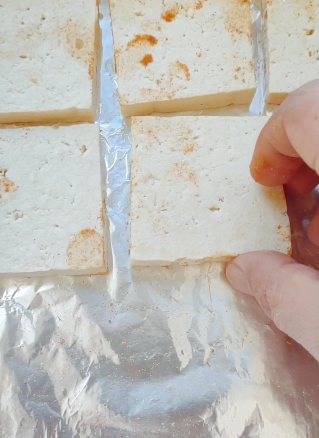 烤豆腐的做法-香辣味烤菜譜-易網健康養生網 烤豆腐的做法-香辣味烤菜譜