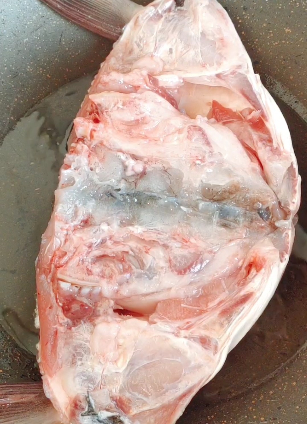 魚頭泡餅的做法-家常味燉菜譜